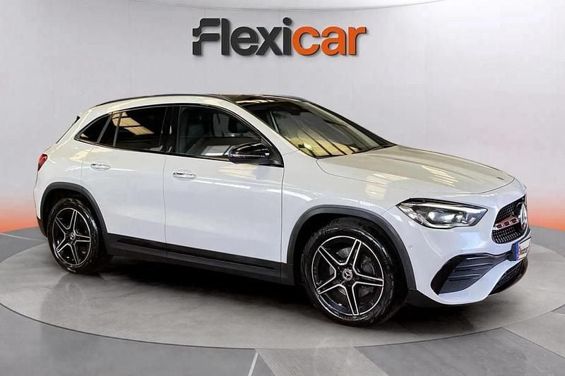 Blanco Usado 2021 Mercedes GLA200 AMG SUV | 27.290 € (Precio justo) - Imagen 1/4