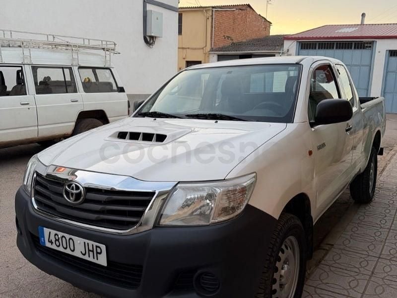Usado Toyota HiLux 144 CV (105 kW) 2015 Blanco Recogida