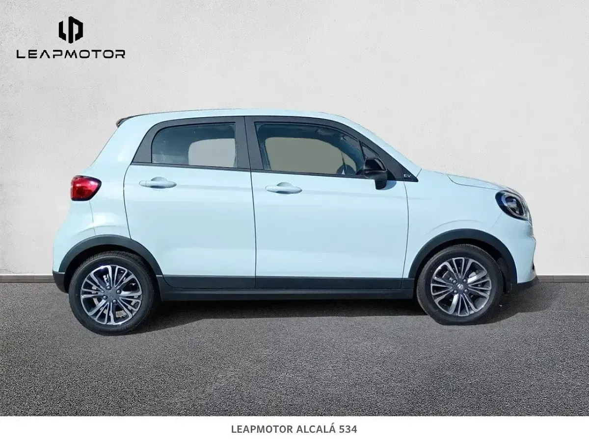 Nuevo Leapmotor T03 69 kW (95 CV) 2026 Azul Utilitario
