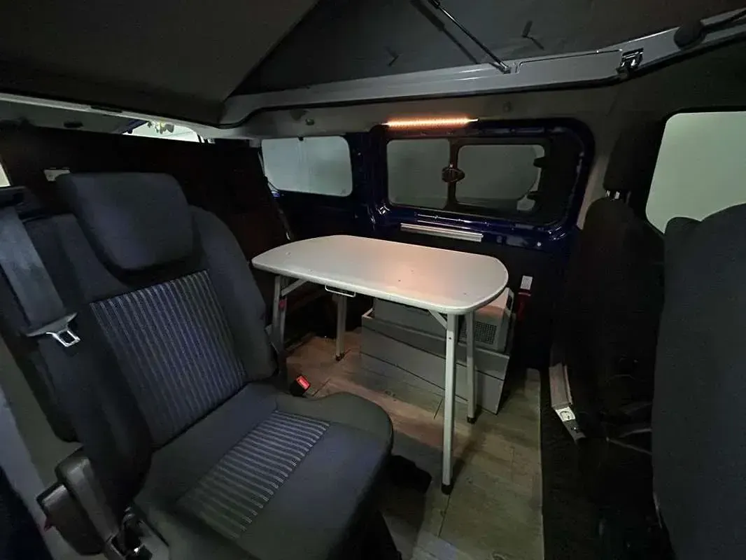 Usado Ford Transit Custom Trend 131 CV (96 kW) 2017 Azul Familiar