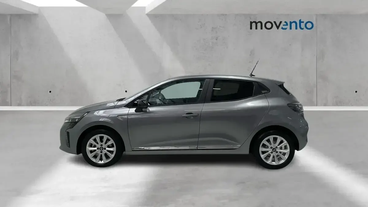 Usado Renault Clio V Evolution 100 CV (73 kW) 2025 Gris Berlina