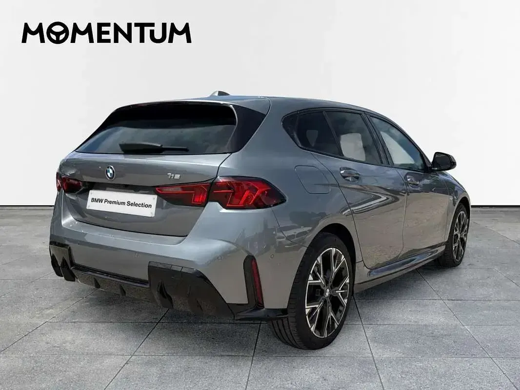 Usado BMW 116 122 CV (89 kW) 2025 Gris Utilitario