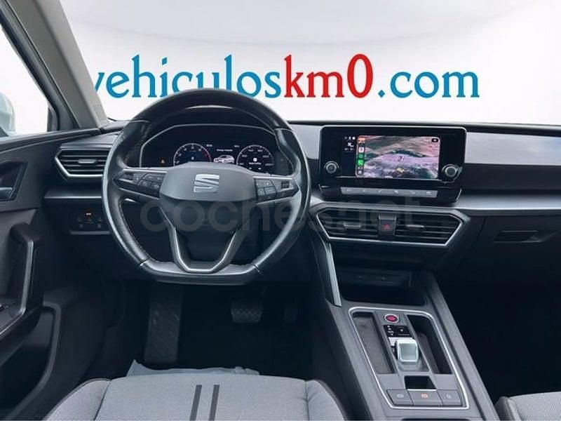 Usado Seat Leon Style 110 CV (80 kW) 2021 Blanco Berlina