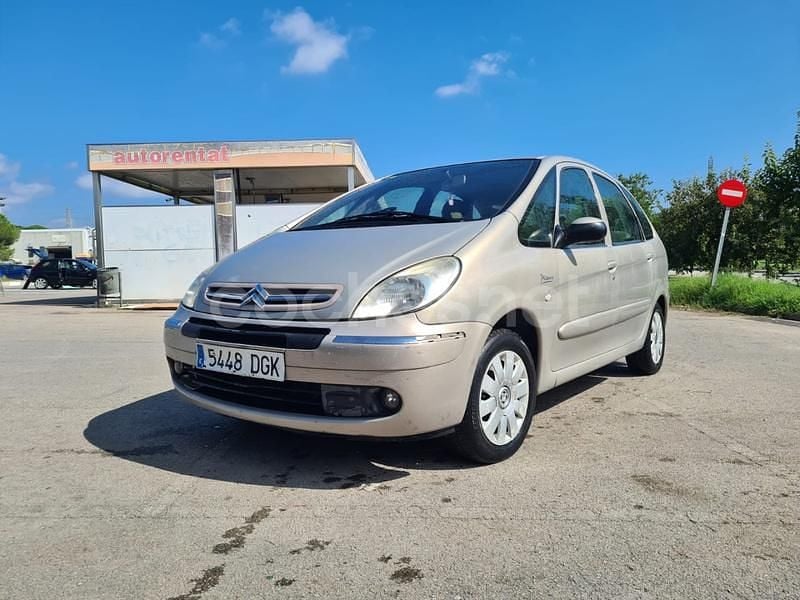 Gris / plata Usado 2006 Citroën Xsara Picasso Exclusive Monovolumen | 2500 € (Buen precio) - Imagen 1/4