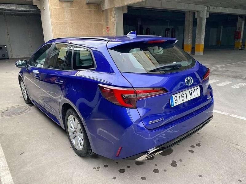Begagnad Toyota Corolla Active 140 HK (102 kW) 2025 Blå Kombi