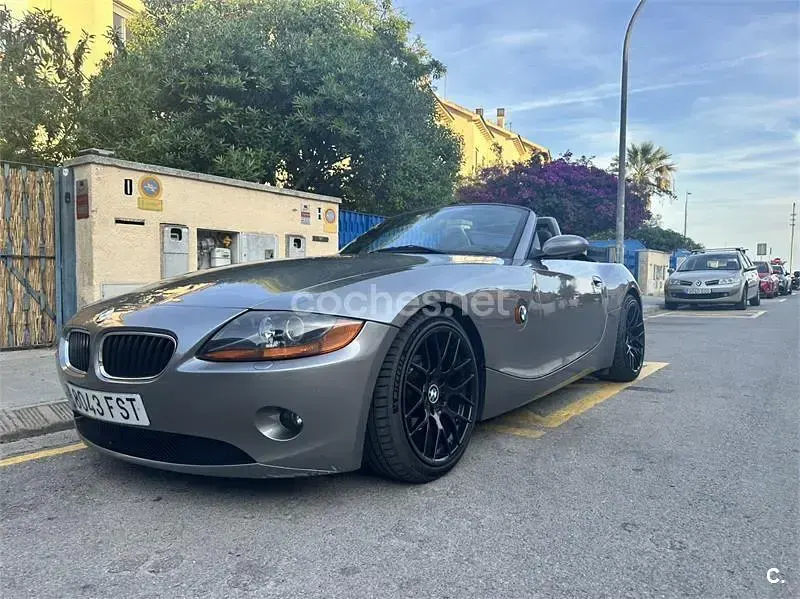 Usado BMW Z4 Sport Line 192 CV (141 kW) 2003 Gris / plata Descapotable