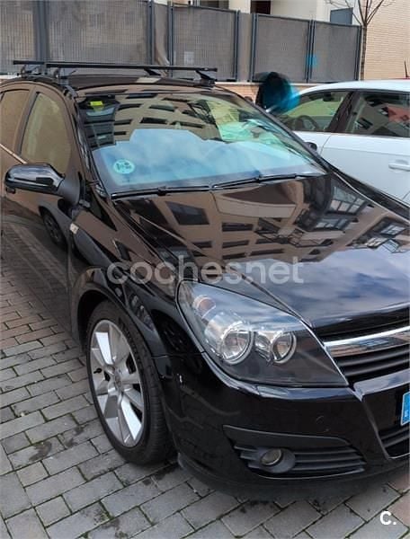 Usado Opel Astra Enjoy 100 CV (73 kW) 2007 Negro Berlina