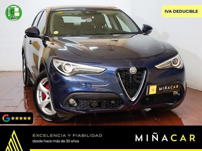 Usado Alfa Romeo Stelvio Super 150 CV (110 kW) 2018 Azul SUV