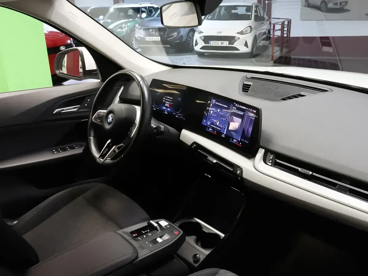 Usado BMW X1 245 CV (180 kW) 2024 Blanco SUV