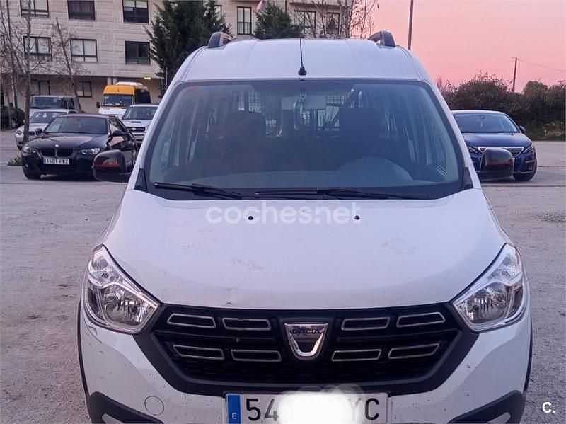 Usado Dacia Dokker 95 CV (69 kW) 2019 Blanco Monovolumen