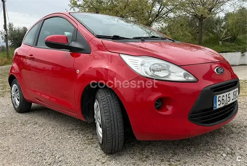 Usado Ford Ka 69 CV (50 kW) 2014 Rojo Berlina
