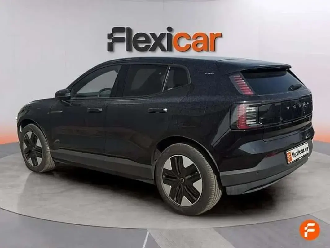 Usado Volvo EX30 Plus 200 kW (272 CV) 2024 Negro SUV