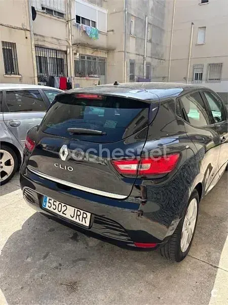 Usado Renault Clio III Collection 75 CV (55 kW) 2014 Negro Berlina