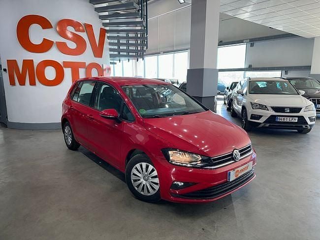 Usado VW Golf VII Advance 115 HP (84 kW) 2018 Vermelho Sedan