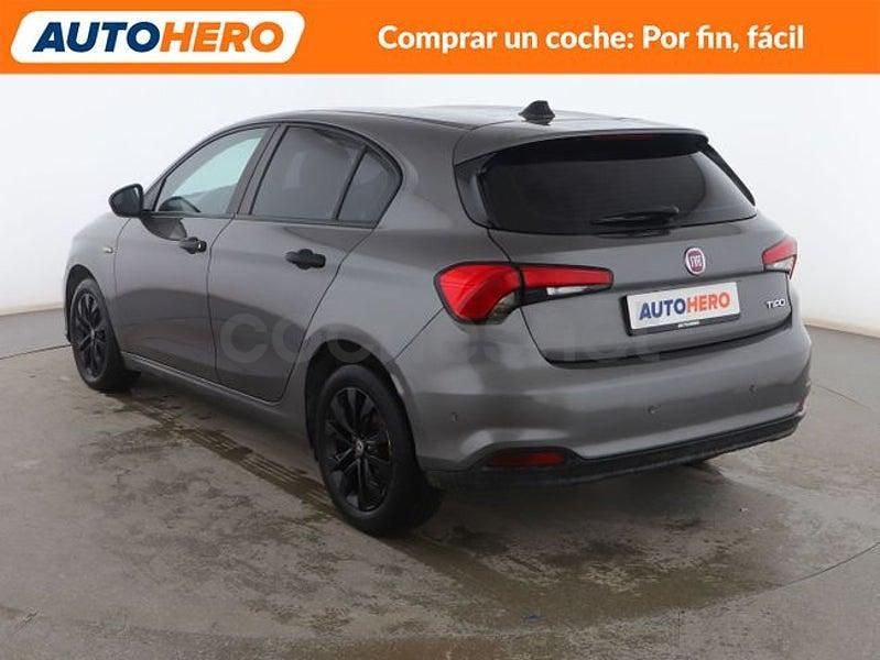 Usado Fiat Tipo Business 120 CV (88 kW) 2018 Gris Berlina