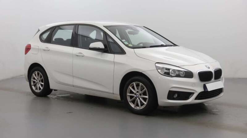 Usado BMW 218 Active Tourer 150 CV (110 kW) 2015 Blanco Monovolumen