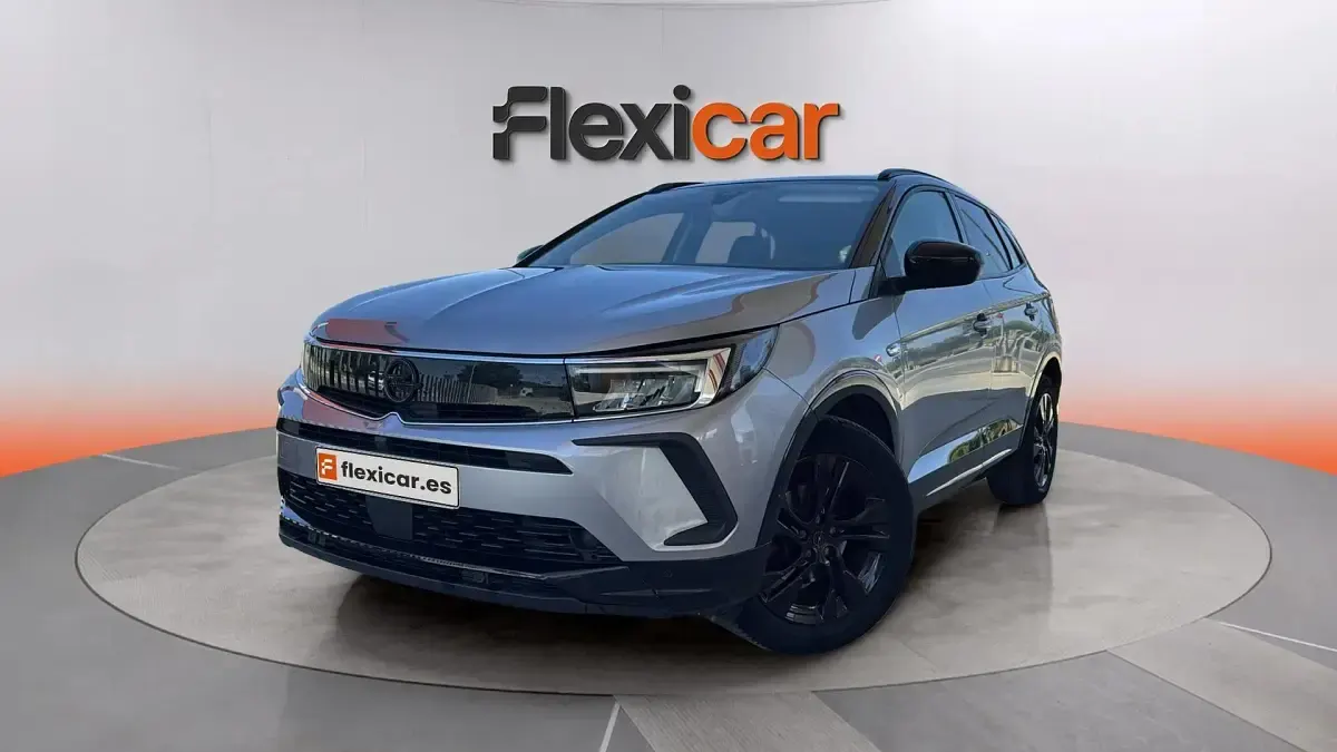 Usado Opel Grandland X GS Line 131 CV (96 kW) 2022 Gris SUV