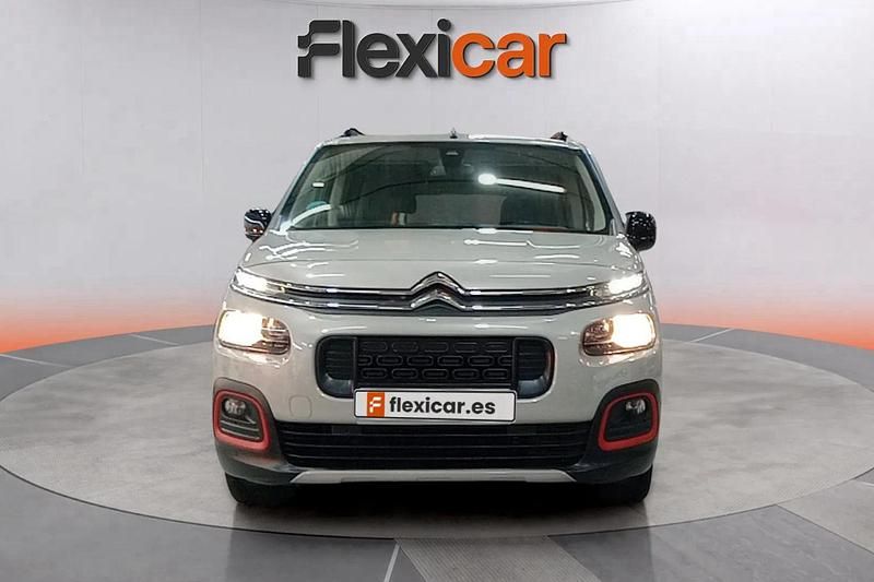 Usado Citroën Berlingo Feel 131 CV (96 kW) 2020 Violeta Monovolumen