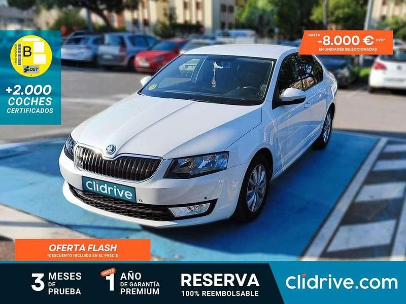 Blanco Usado 2016 Skoda Octavia Ambition Utilitario | 10.990 € (Precio justo) - Imagen 1/3
