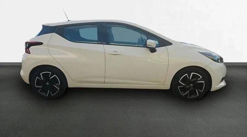 Usado Nissan Micra Acenta 92 CV (67 kW) 2021 Ivory (sólido)