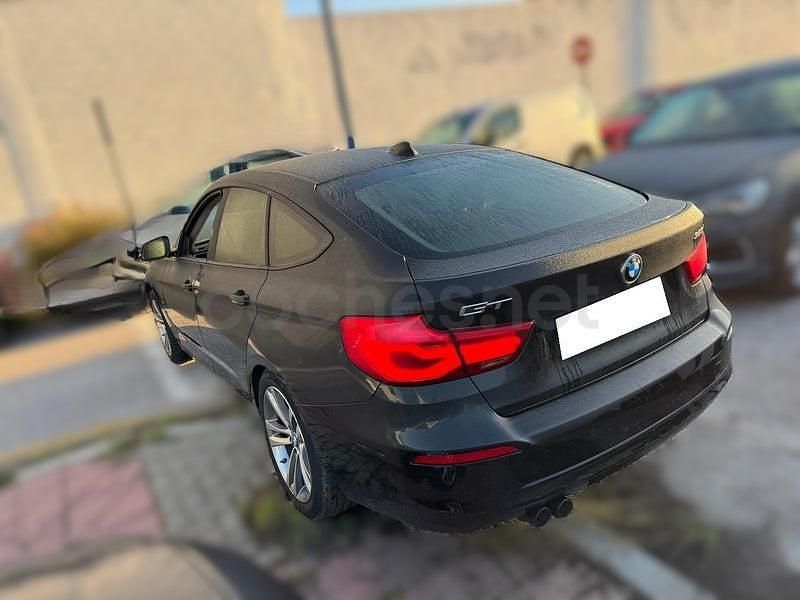 Usado BMW 320 Gran Turismo 190 CV (139 kW) 2018 Gris / plata Berlina