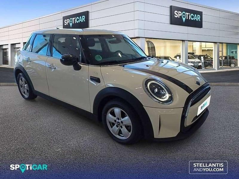 Usado Mini Cooper 137 CV (100 kW) 2021 Beige Utilitario