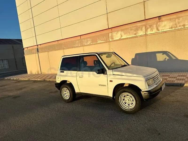 Usado Suzuki Vitara 80 CV (58 kW) 1998 Blanco SUV