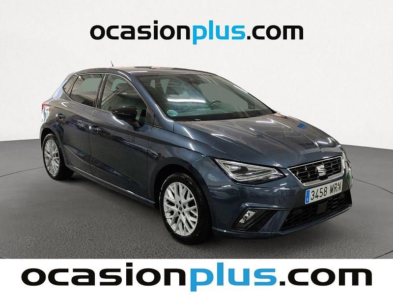 Usado Seat Ibiza FR 116 CV (85 kW) 2024 Gris Utilitario
