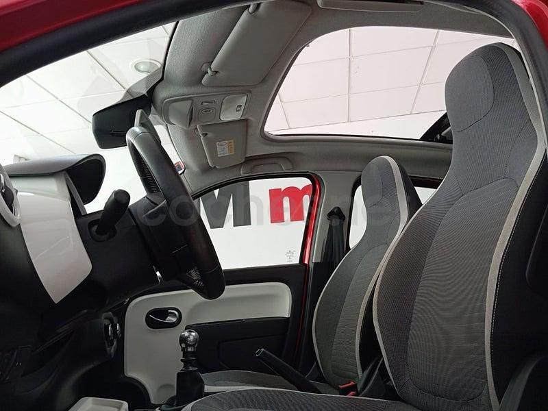 Usado Renault Twingo Zen 90 CV (66 kW) 2019 Rojo Utilitario