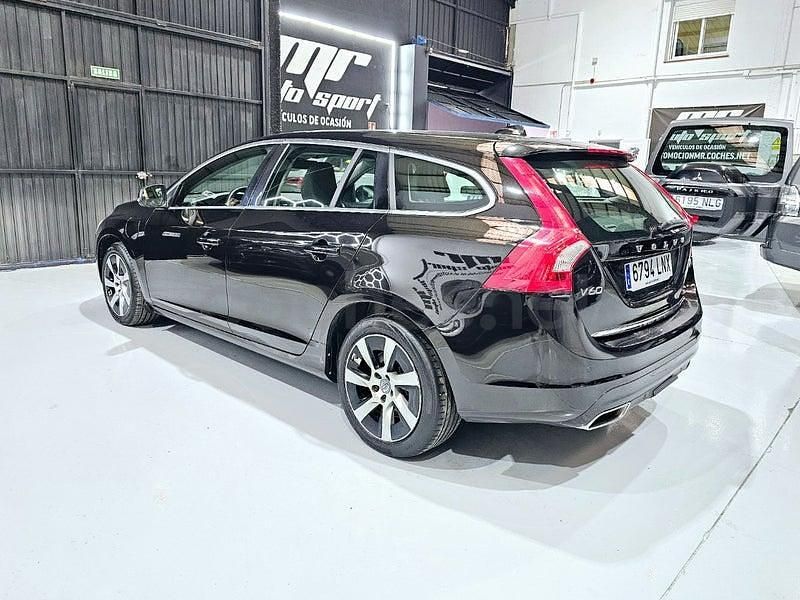 Usado Volvo V60 Summum 231 CV (169 kW) 2016 Negro Familiar