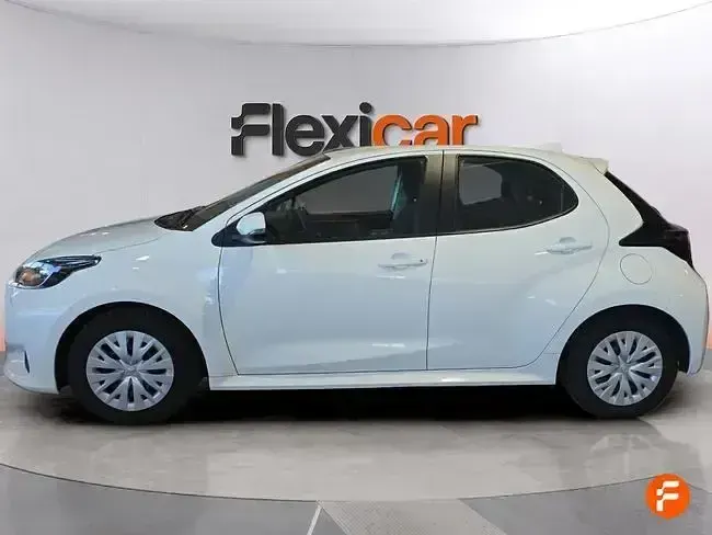 Usado Toyota Yaris Edition 125 CV (91 kW) 2023 Blanco Utilitario