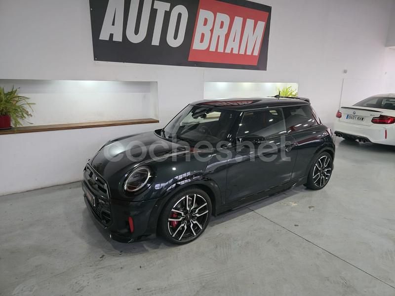 Usado Mini John Cooper Works 231 CV (169 kW) 2025 Gris / plata Utilitario