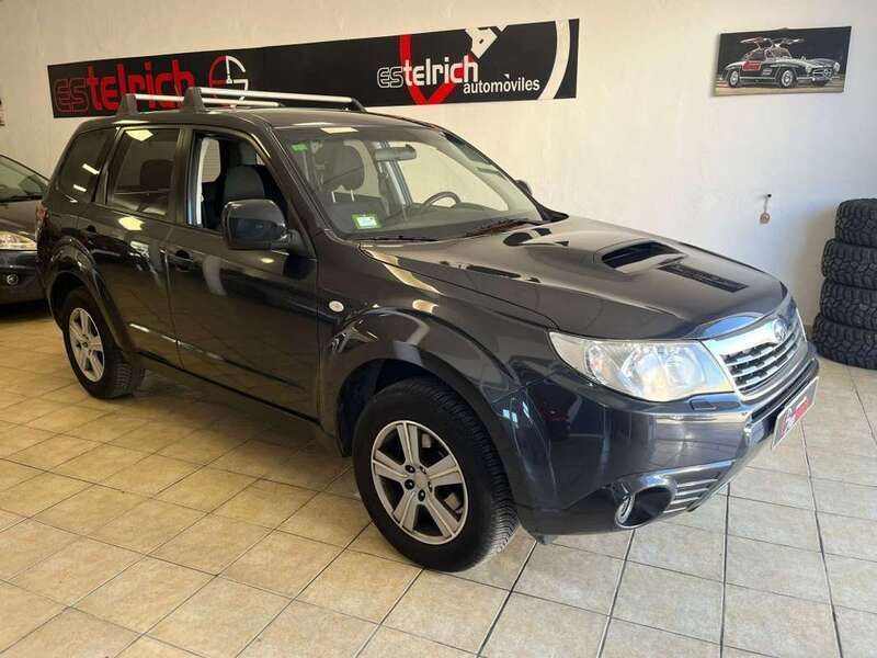 Negro Usado 2011 Subaru Forester Sport SUV | 11.500 € - Imagen 1/4