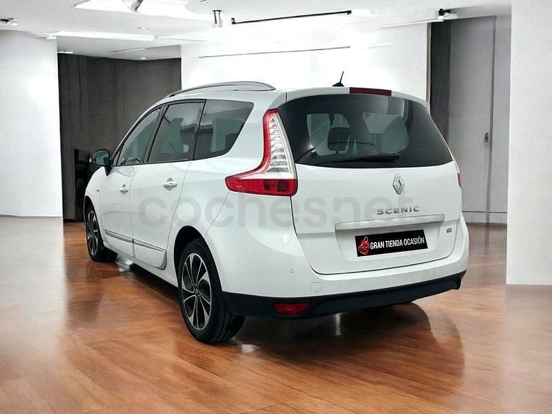 Usado Renault Grand Scénic III Bose Edition 130 CV (95 kW) 2014 Blanco Monovolumen