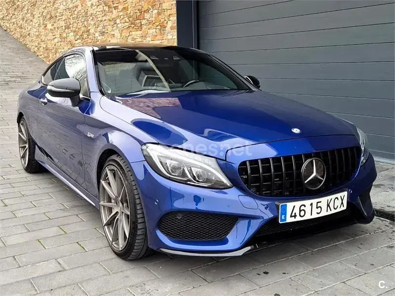 Usado Mercedes C43 AMG 390 CV (286 kW) 2017 Azul Coupe