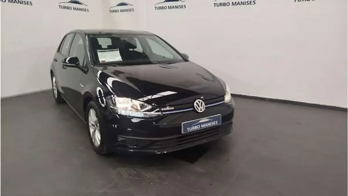 Usado VW Golf VII Advance 131 CV (96 kW) 2019 Negro Utilitario