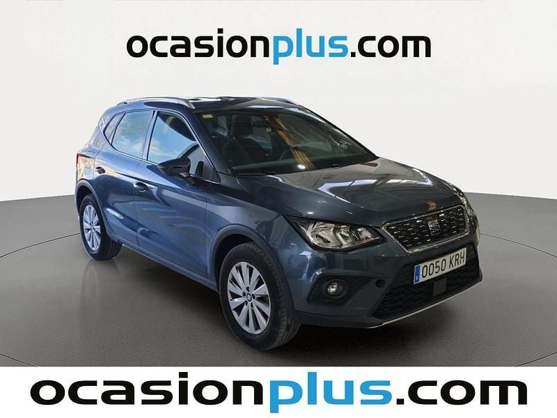 Usado Seat Arona Ecomotive 116 CV (85 kW) 2018 Gris SUV