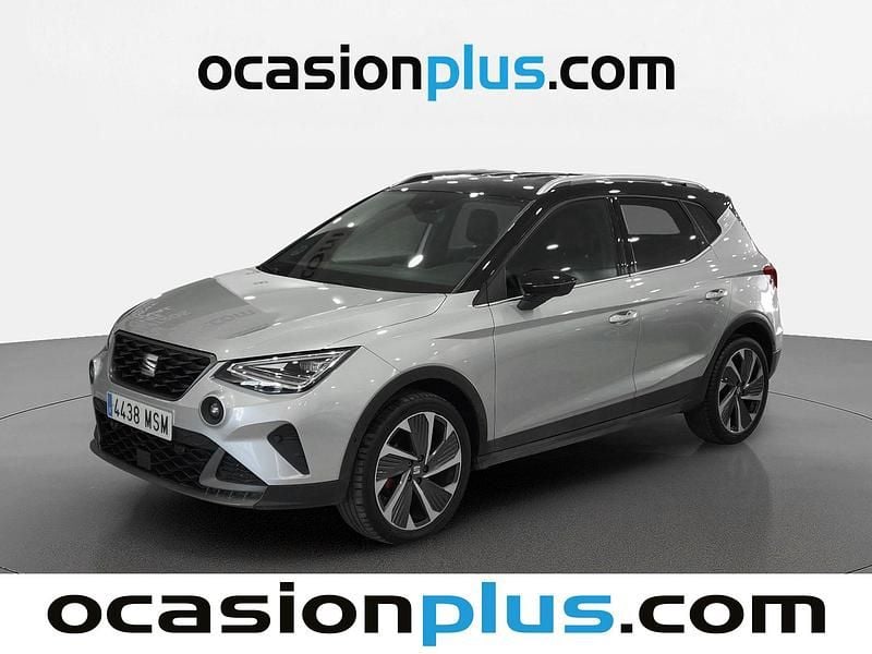 Gris plata Usado 2024 Seat Arona FR SUV | 19.991 € (Buen precio) - Imagen 1/4
