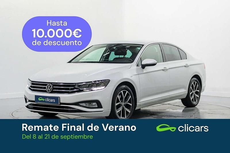 Blanco Usado 2022 VW Passat Executive Berlina | 16.690 € (Buen precio) - Imagen 1/4