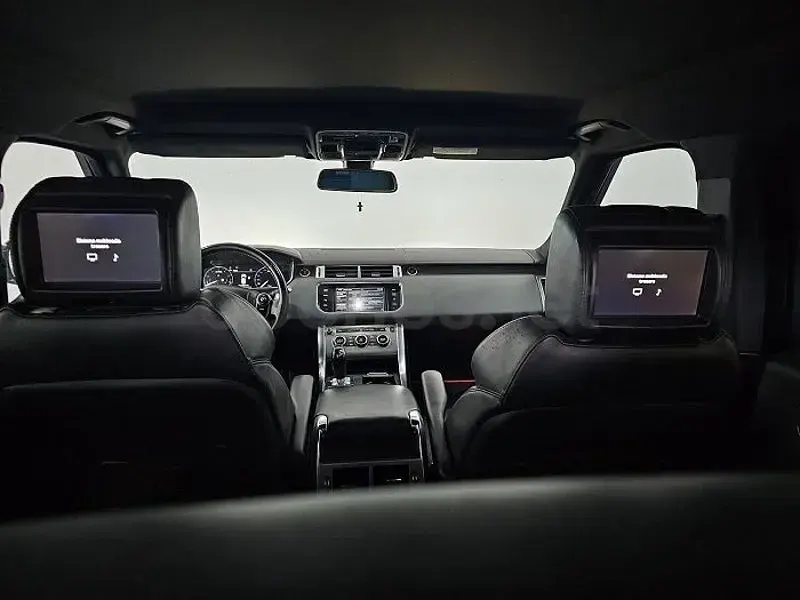 Usado Land Rover Range Rover HSE Dynamic 510 CV (375 kW) 2015 Negro SUV