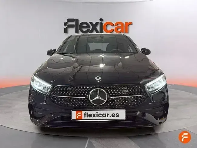 Usado Mercedes A200 163 CV (119 kW) 2025 Negro Berlina