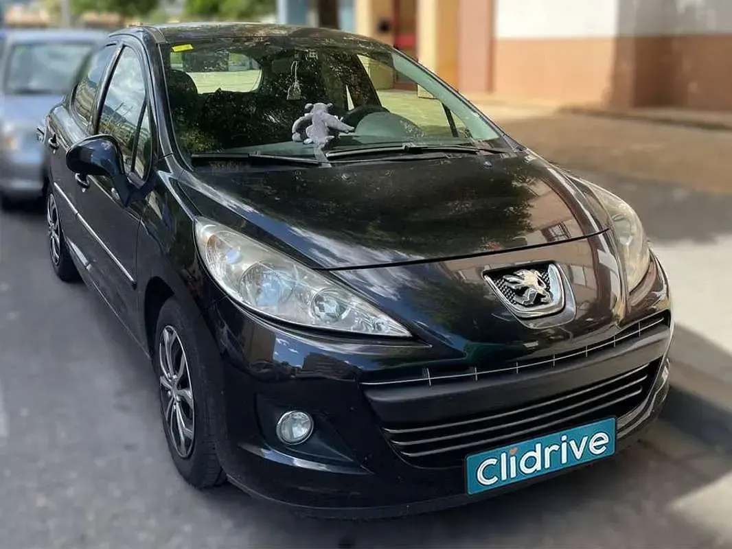Begagnad Peugeot 207 Active 75 HK (55 kW) 2011 Svart Halvkombi