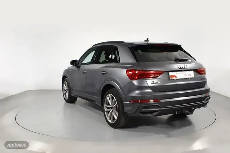Usado Audi Q3 Ambiente 150 CV (110 kW) 2023 Gris SUV