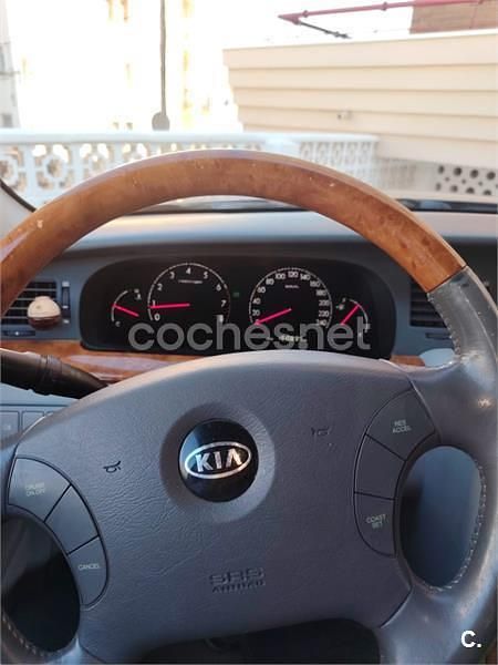 Usado Kia Opirus EX 203 CV (149 kW) 2007 Negro Berlina