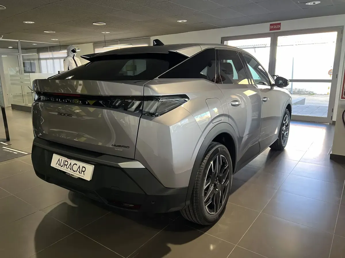 Nuevo Peugeot 3008 Allure 145 CV (106 kW) 2025 Gris SUV