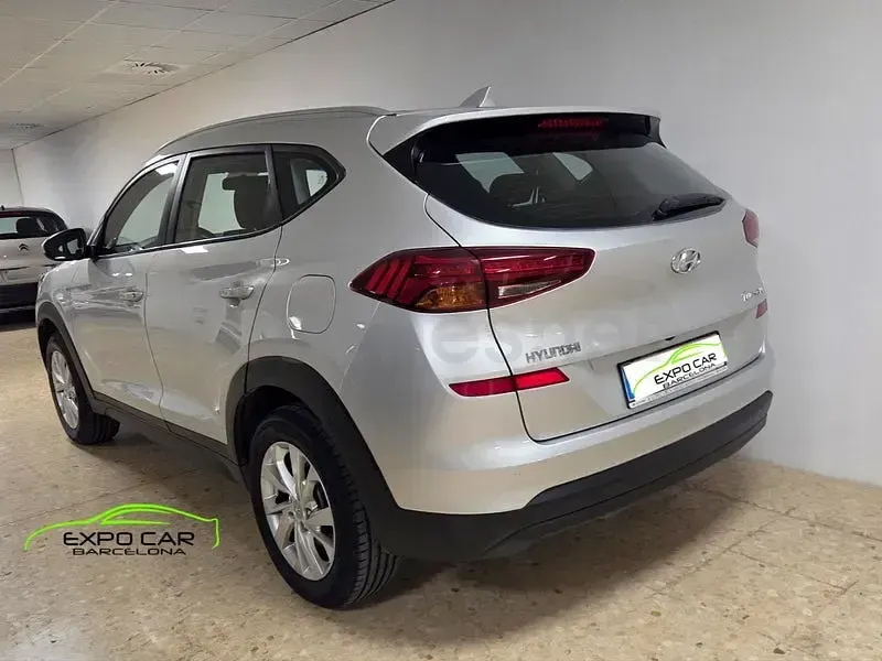 Usado Hyundai Tucson 131 CV (96 kW) 2018 Gris / plata SUV