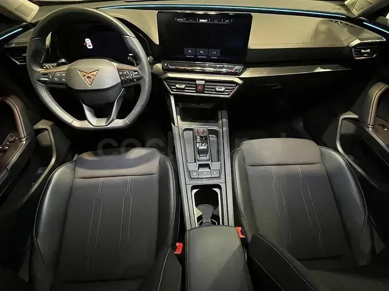 Usado Cupra Formentor 150 CV (110 kW) 2022 Gris / plata SUV