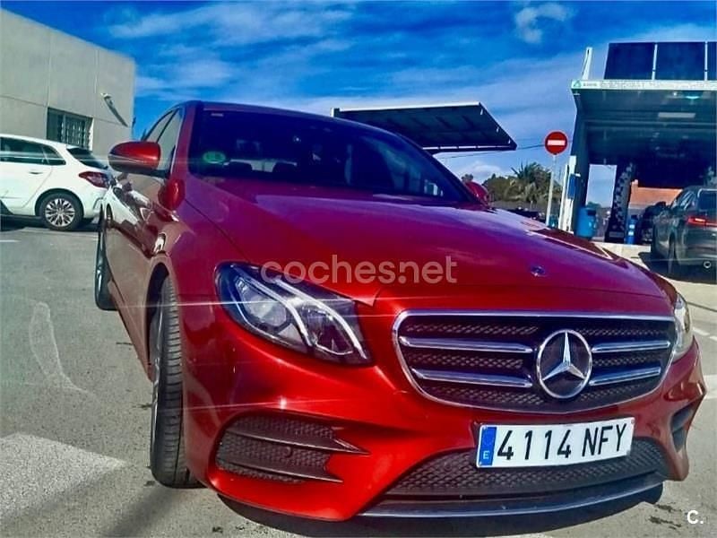 Usado Mercedes E220 194 CV (142 kW) 2020 Rojo Berlina