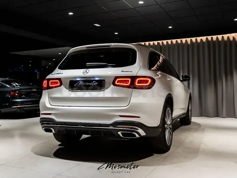 Usado Mercedes GLC200 163 CV (119 kW) 2022 Blanco SUV