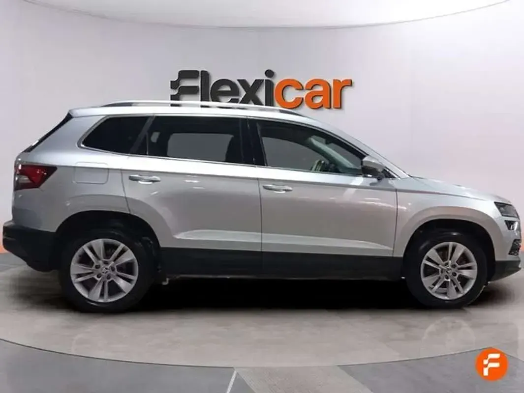 Usado Skoda Karoq Ambition 116 CV (85 kW) 2018 Gris SUV